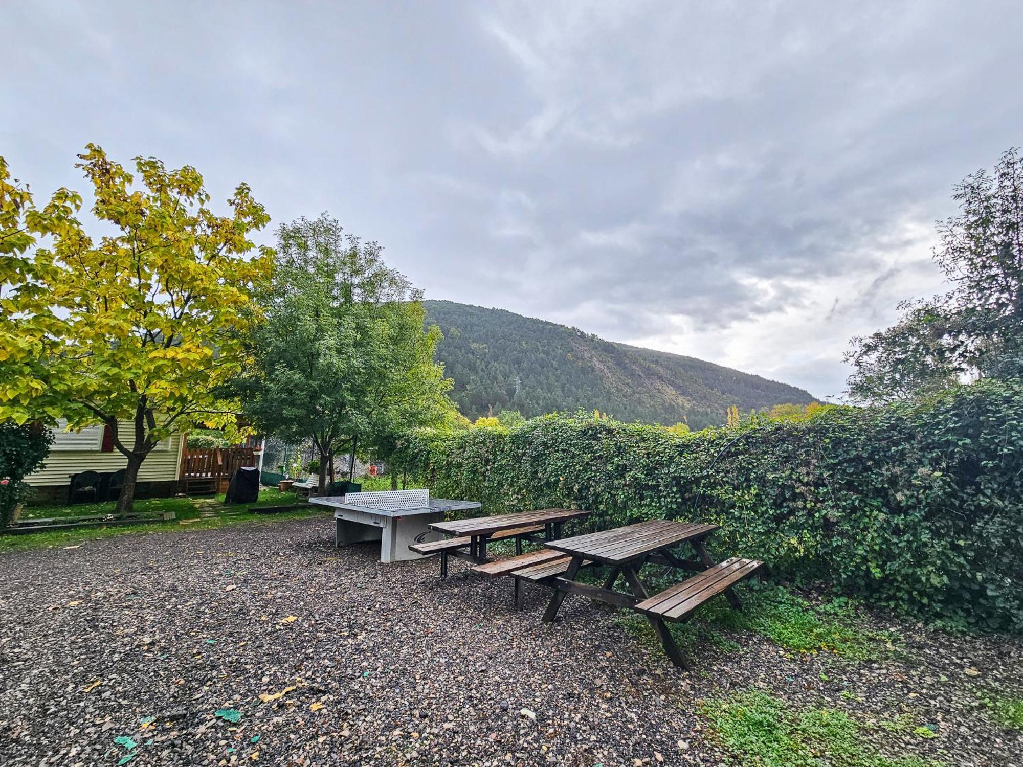 Hostel Backpacker Solopuent Castiello de Jaca Exterior photo