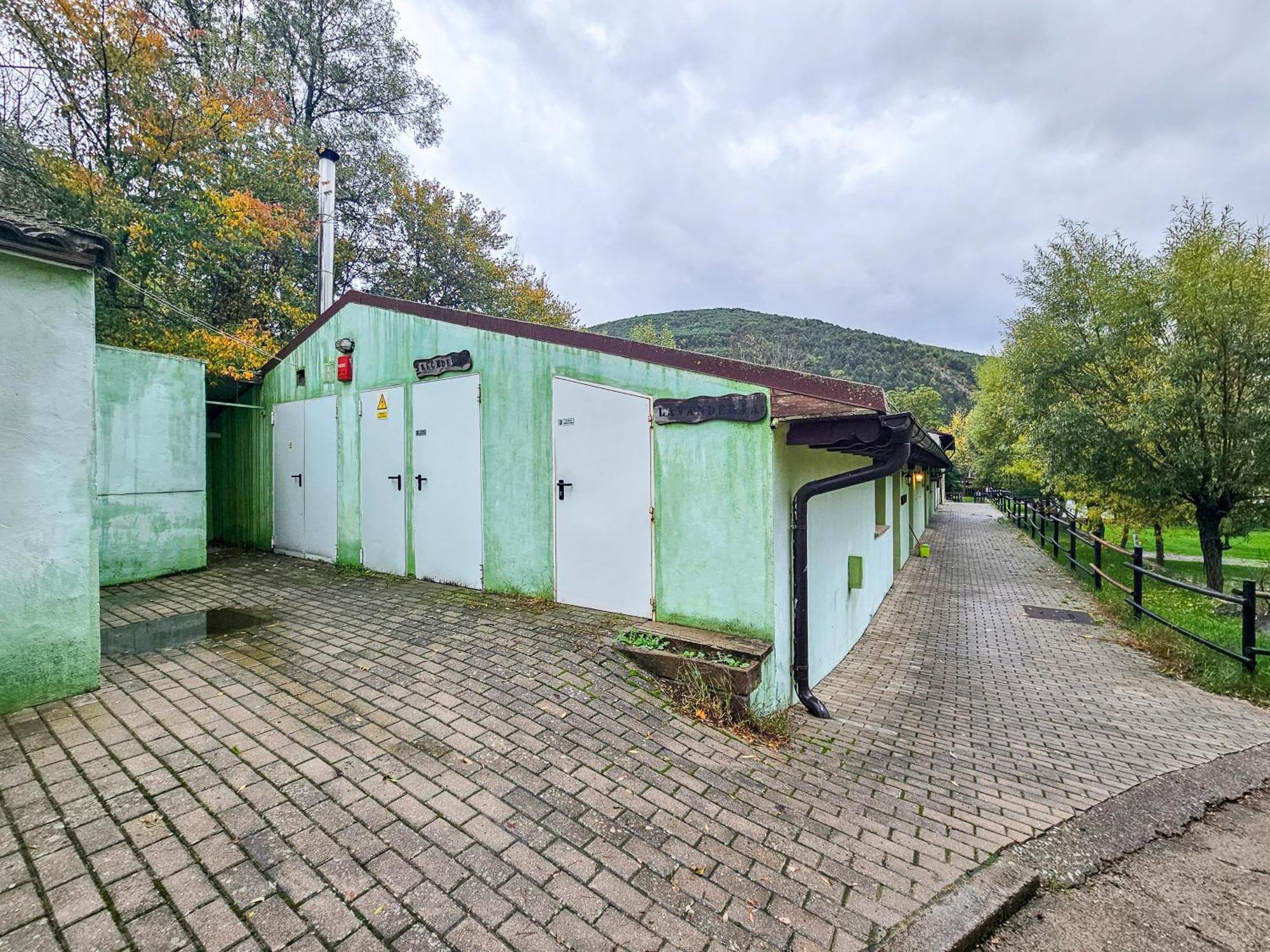 Hostel Backpacker Solopuent Castiello de Jaca Exterior photo